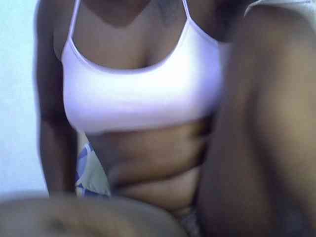 Juicyass-02 webcam