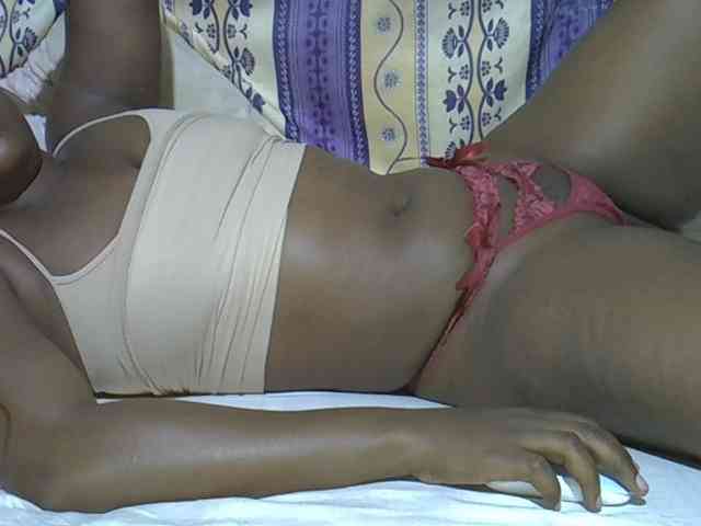 Juicyass-02 webcam
