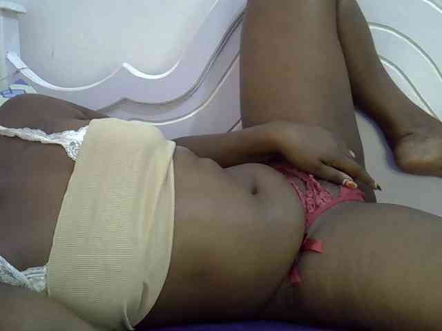 Juicyass-02 webcam