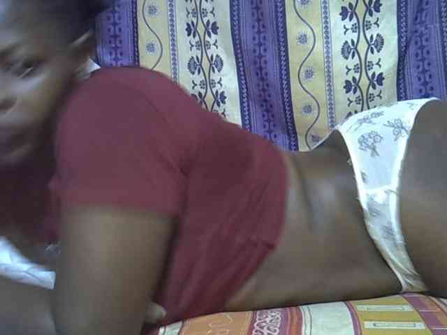 Juicyass-02 webcam