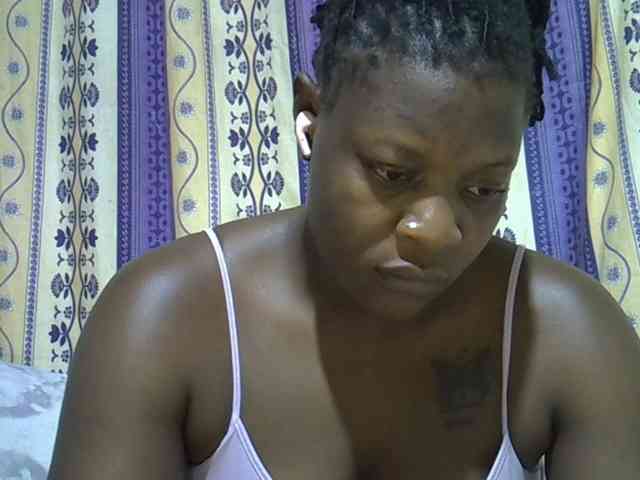 Juicyass-02 webcam