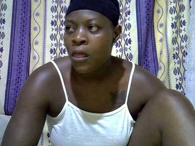 Juicyass-02 webcam