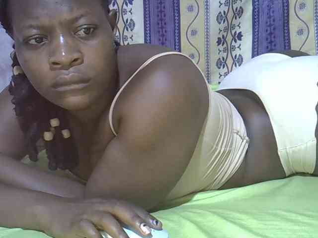 Juicyass-02 webcam