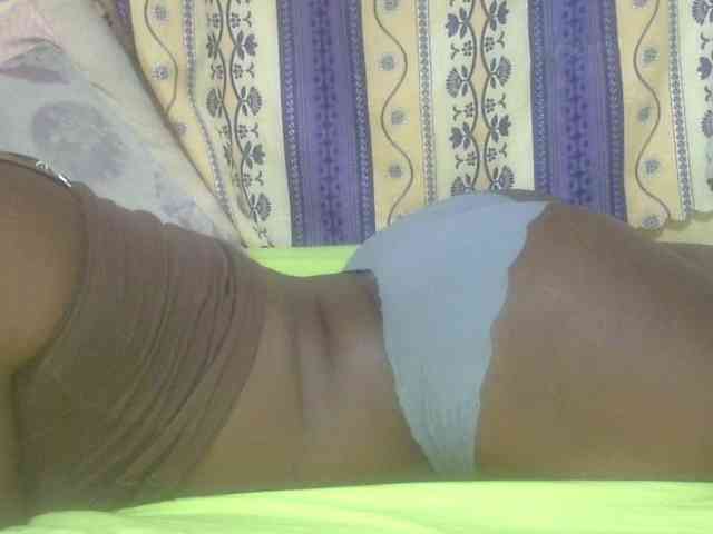 Juicyass-02 webcam