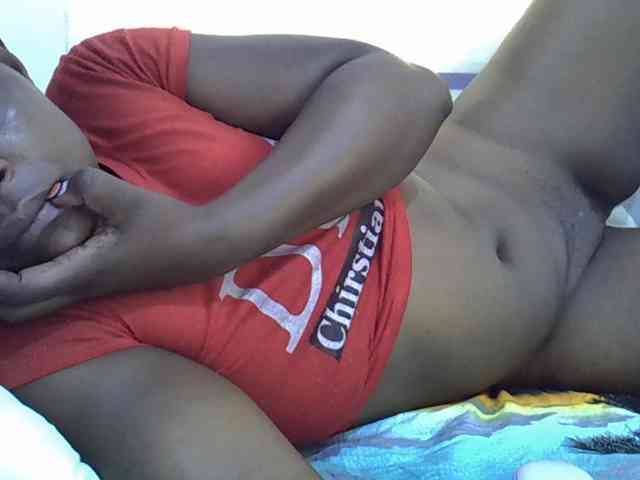 Juicyass-02 webcam