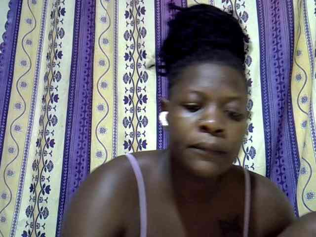 Juicyass-02 webcam