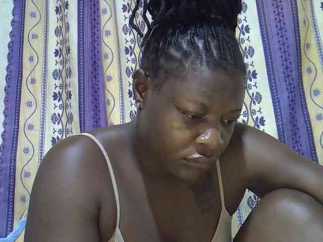 Juicyass-02 webcam