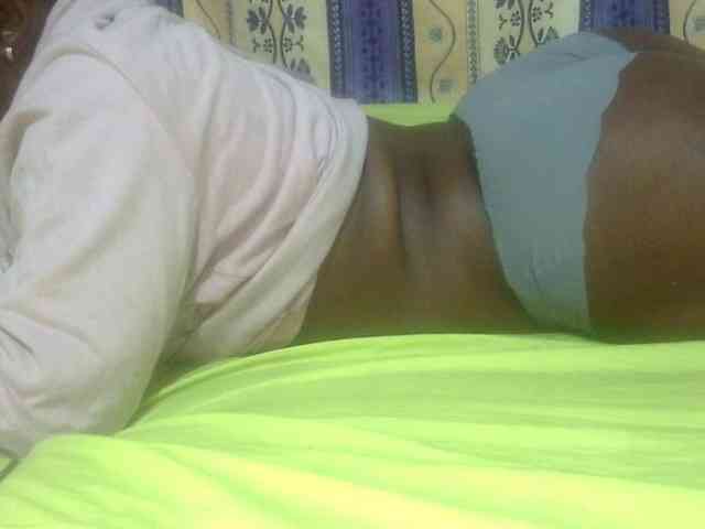 Juicyass-02 webcam