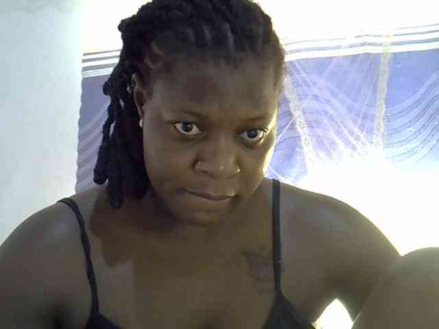 Juicyass-02 webcam