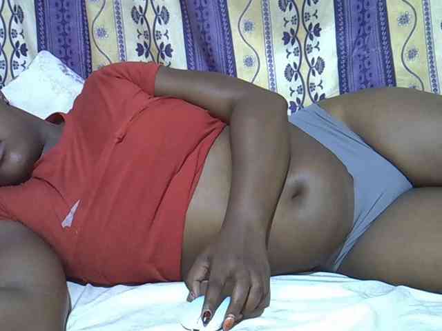 Juicyass-02 webcam