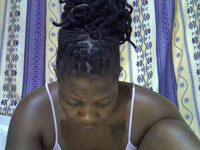 Juicyass-02 webcam