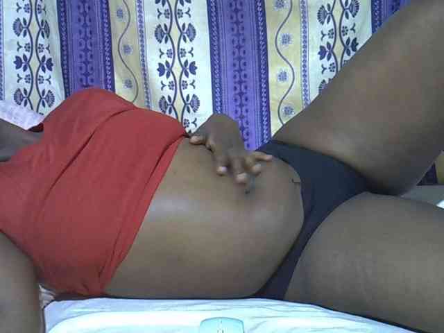 Juicyass-02 webcam