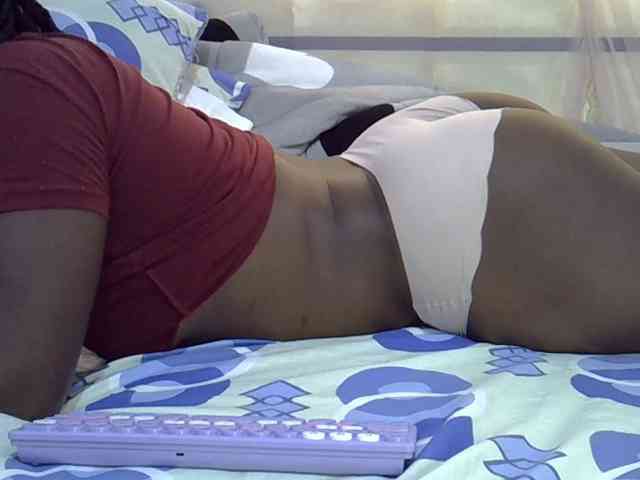 Juicyass-02 webcam