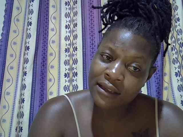 Juicyass-02 webcam