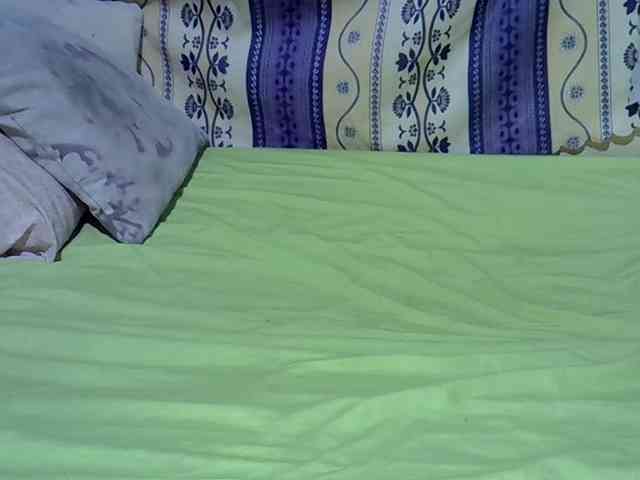 Juicyass-02 webcam