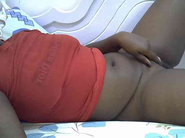Juicyass-02 webcam