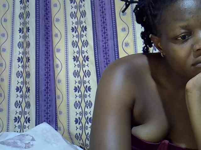 Juicyass-02 webcam