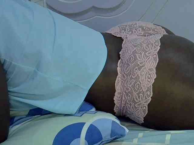 Juicyass-02 webcam