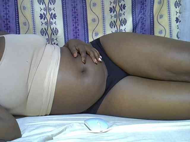 Juicyass-02 webcam