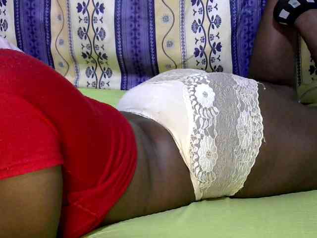 Juicyass-02 webcam