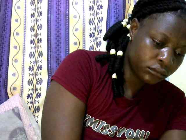 Juicyass-02 webcam