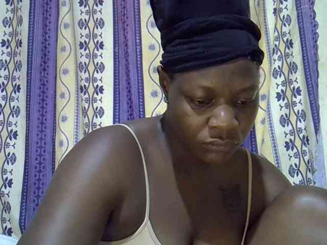 Juicyass-02 webcam