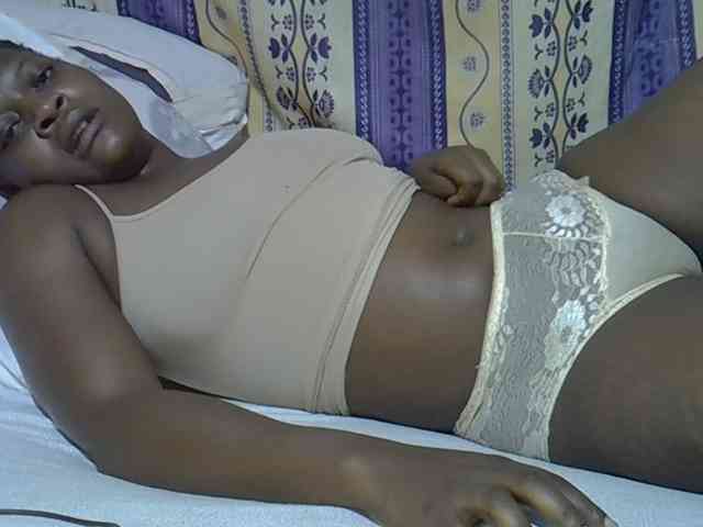 Juicyass-02 webcam