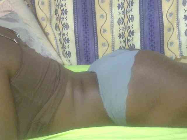 Juicyass-02 webcam