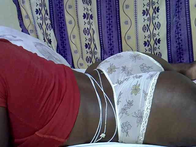 Juicyass-02 webcam