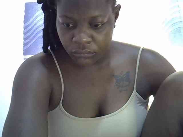 Juicyass-02 webcam