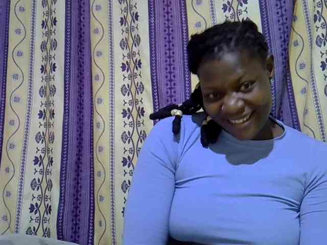 Juicyass-02 webcam
