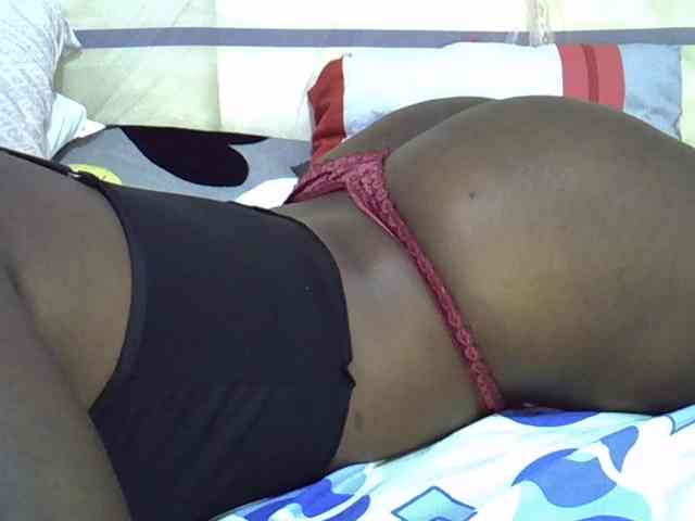 Juicyass-02 webcam