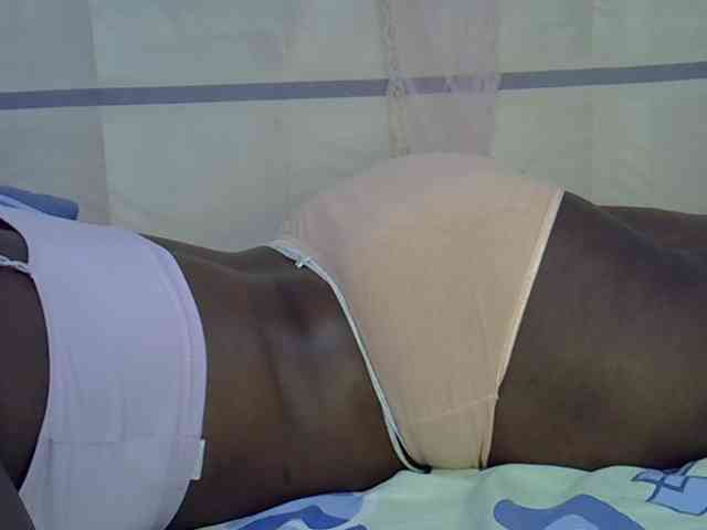 Juicyass-02 webcam