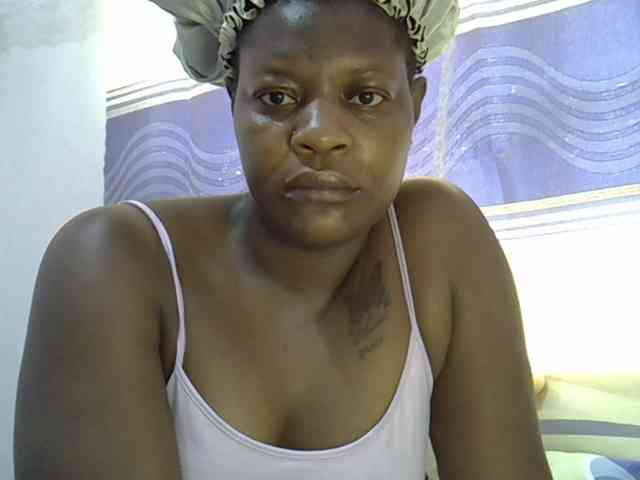 Juicyass-02 webcam