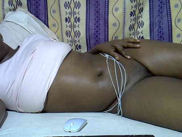 Juicyass-02 webcam