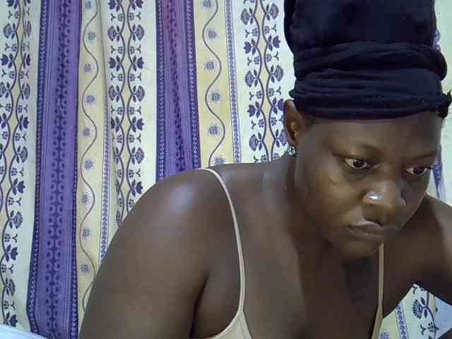 Juicyass-02 webcam