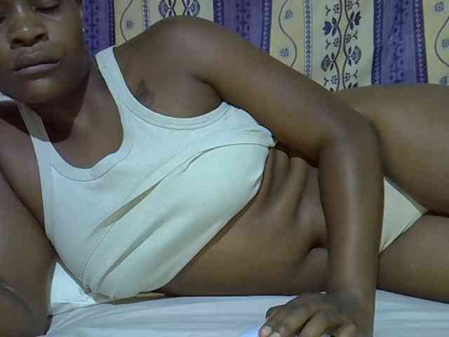 Juicyass-02 webcam