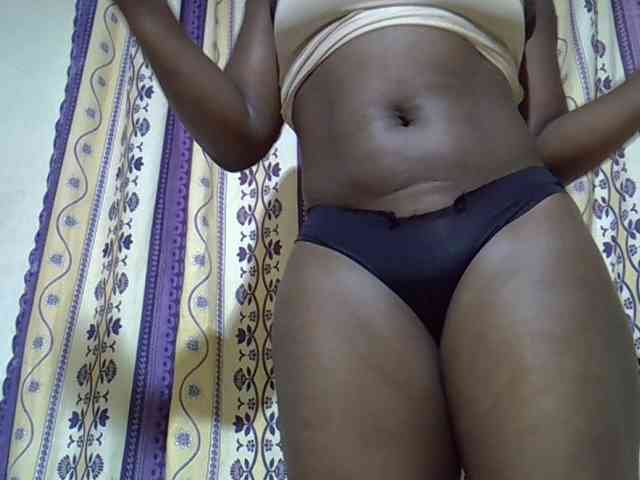 Juicyass-02 webcam