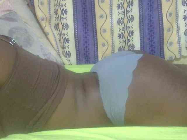 Juicyass-02 webcam