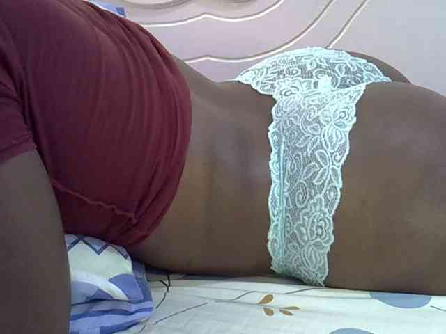 Juicyass-02 webcam