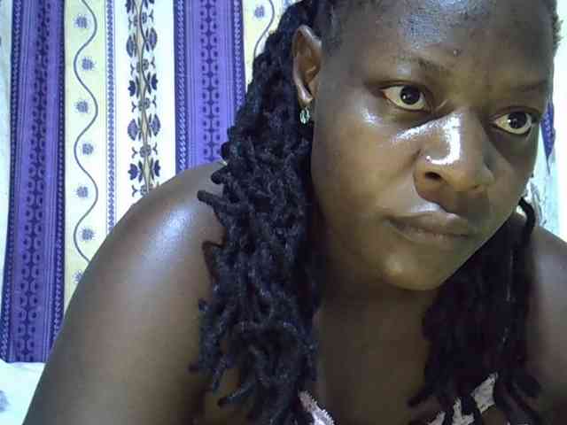 Juicyass-02 webcam