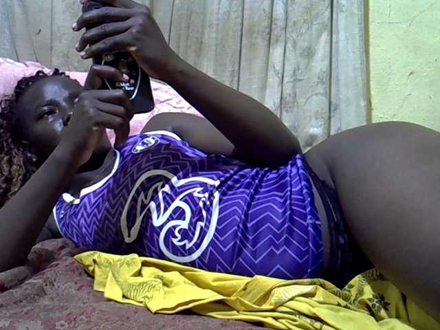 black-beauty's BongaCams show and profile