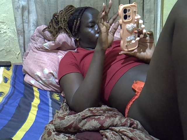 black-beauty live cam on BongaCams