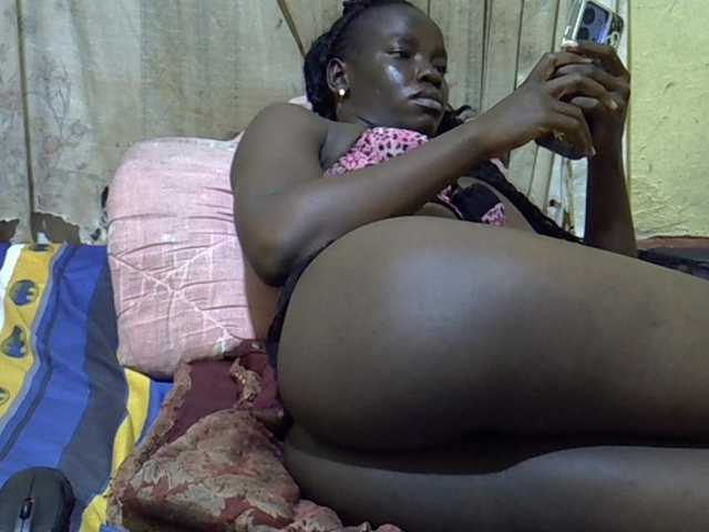 black-beauty live cam on BongaCams