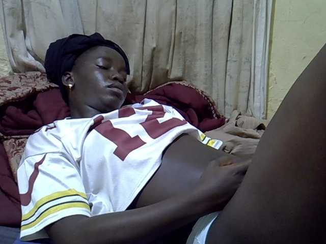 black-beauty live cam on BongaCams
