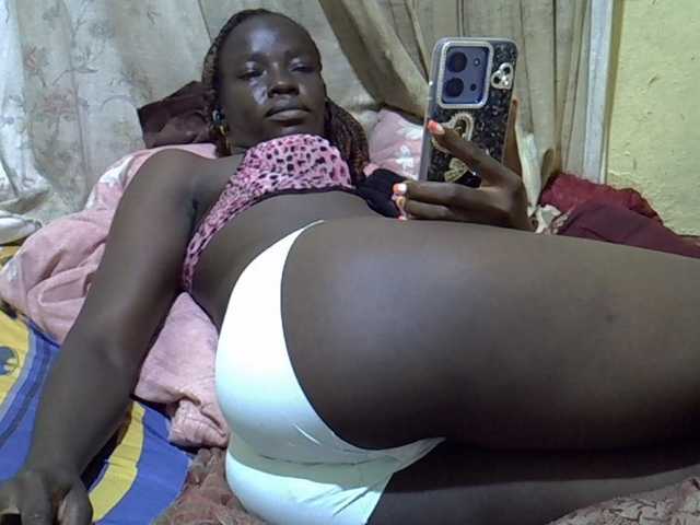 black-beauty live cam on BongaCams