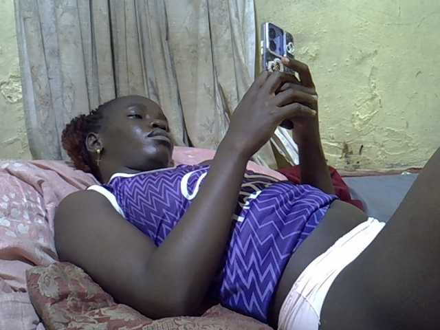 black-beauty live cam on BongaCams