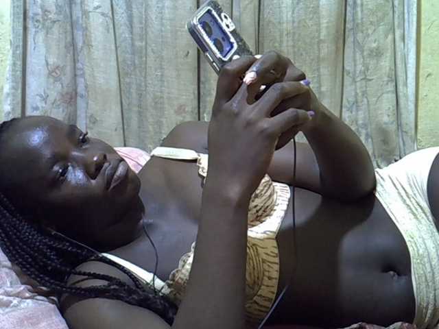 black-beauty live cam on BongaCams
