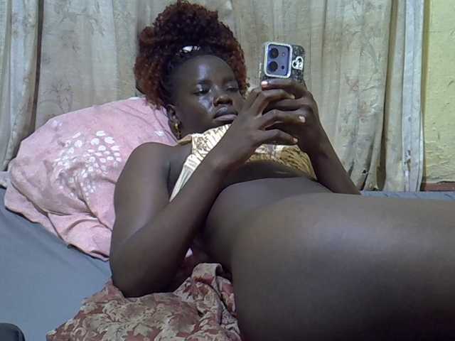 black-beauty live cam on BongaCams