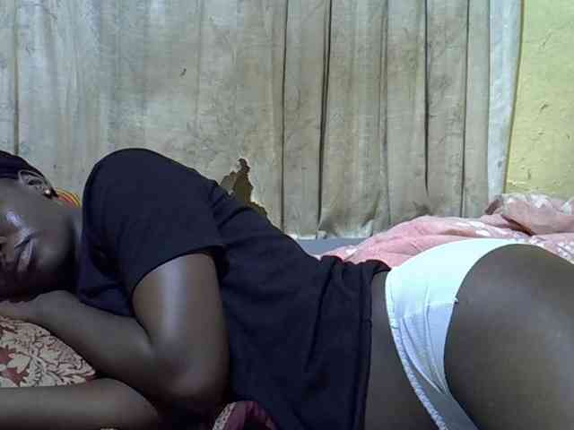 black-beauty webcam